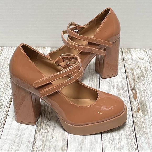 New Tan Patent Mary Jane Platform Chunky Heel Pumps
